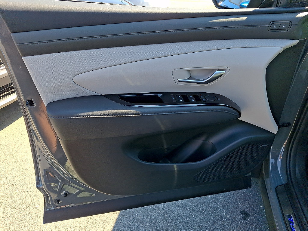 New 2026 Hyundai Tucson Limited AWD/4WD image 8