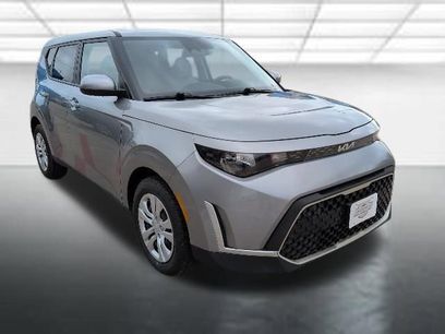 Used 2025 Kia Soul LX