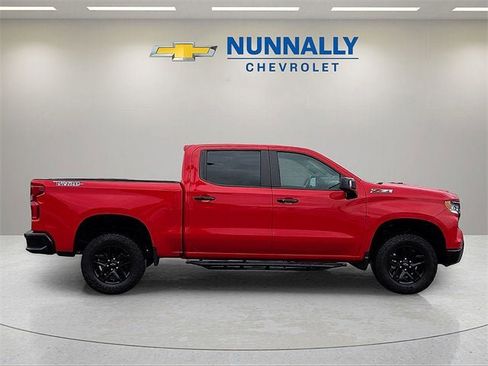 Used 2023 Chevrolet Silverado 1500 LT Trail Boss w/ Convenience Package II image 6
