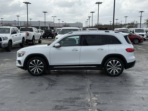 Used 2020 Mercedes-Benz GLB 250 4MATIC image 12