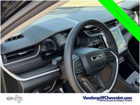 Used 2023 Jeep Grand Cherokee L Laredo w/ Trailer Tow Group (B) AWD/4WD image 11