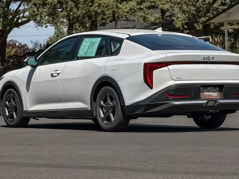 Used 2025 Kia K4 FWD image 6