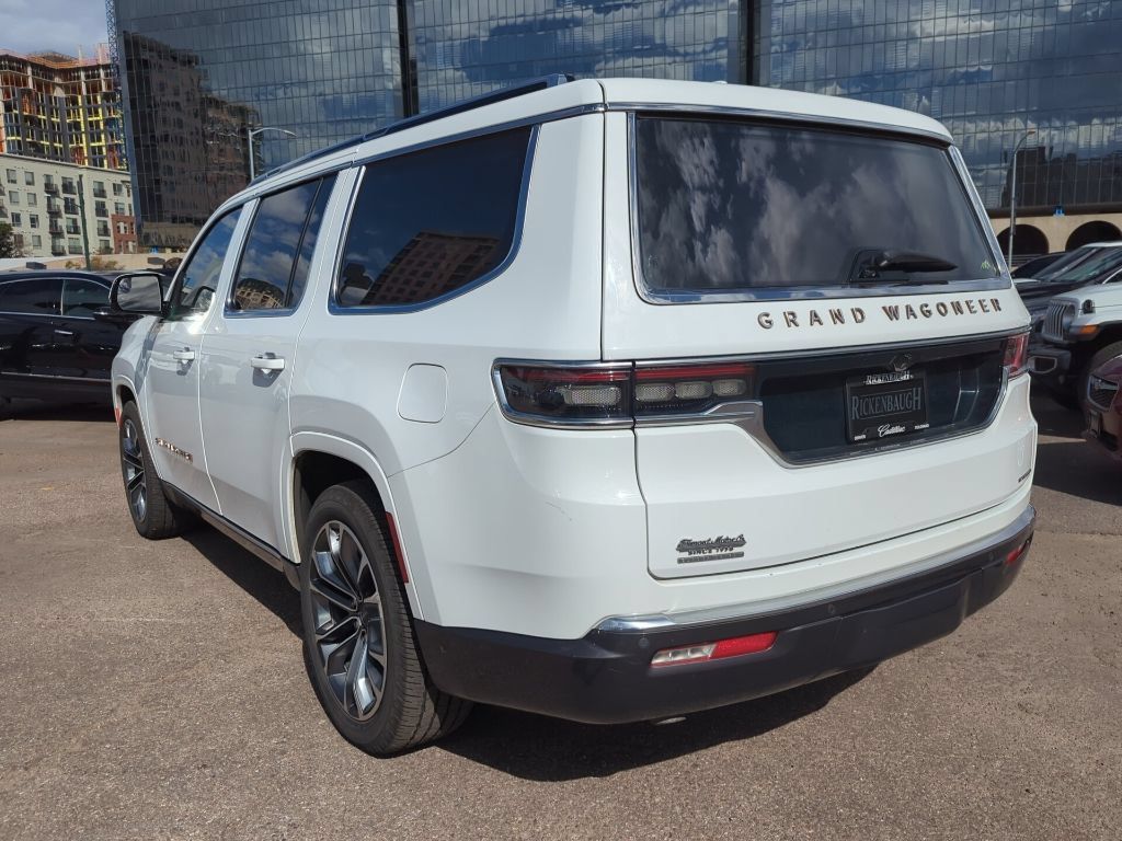 Used 2022 Jeep Grand Wagoneer Series III w/ Rear Seat Video Group 1 AWD/4WD image 5
