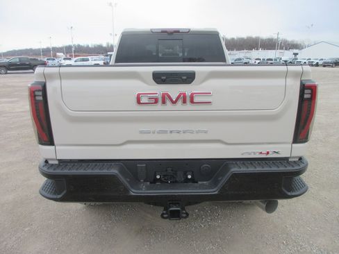 New 2026 GMC Sierra 2500 AT4X image 5