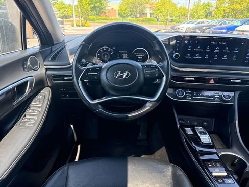 Used 2022 Hyundai Sonata Limited w/ Cargo Package FWD image 13
