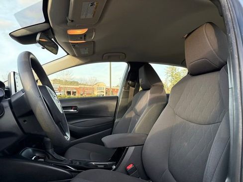 Used 2020 Toyota Corolla LE image 24