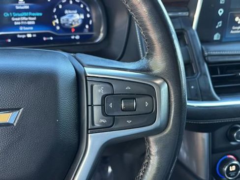 Used 2023 Chevrolet Suburban Premier AWD/4WD image 24