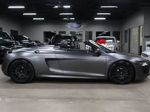 Used 2011 Audi R8 V10 image 12