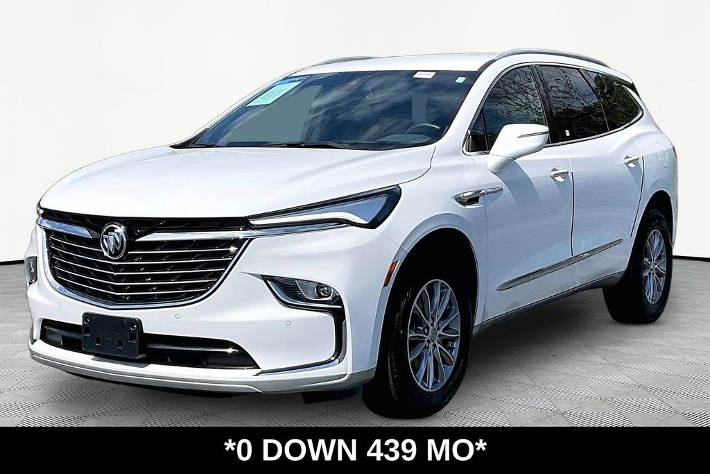 Used 2023 Buick Enclave Essence FWD image 1