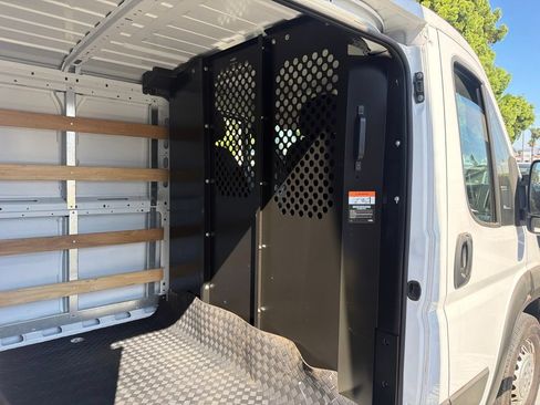 Used 2025 RAM ProMaster 2500 w/ U-Haul Equipment Group FWD image 24