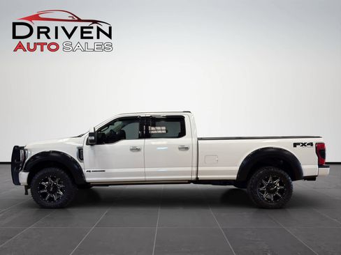 Used 2020 Ford F350 Limited image 2