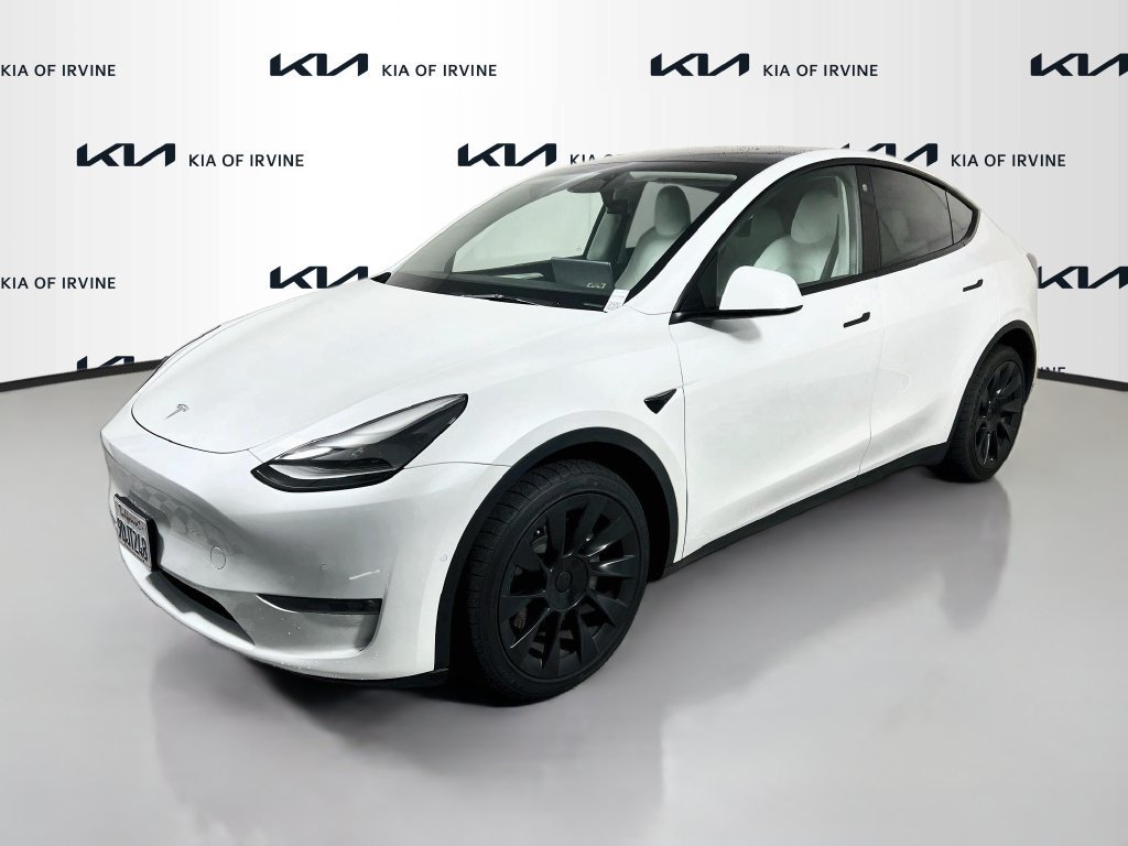 Used 2022 Tesla Model Y Long Range AWD/4WD image 3