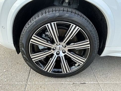 Used 2024 Volvo XC90 T8 Ultimate w/ Protection Package Premier image 13