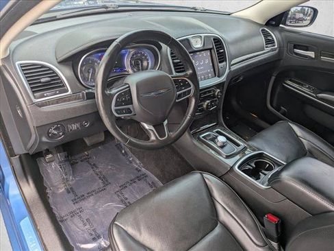 Used 2022 Chrysler 300 Touring L w/ Comfort Group AWD/4WD image 10
