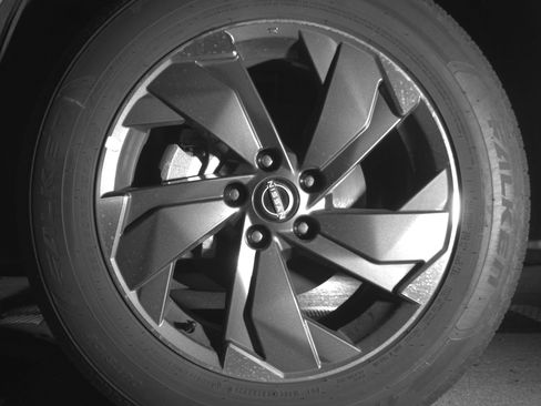 Used 2025 Nissan Rogue SV FWD image 12