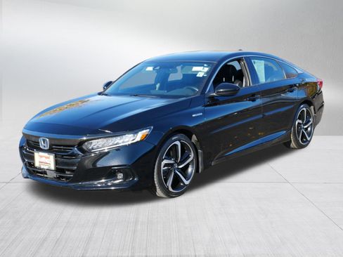 Used 2022 Honda Accord Sport image 3