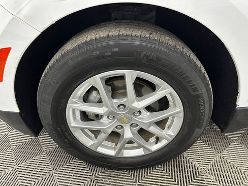 Used 2022 Chevrolet Equinox LS w/ LS Convenience Package FWD image 12