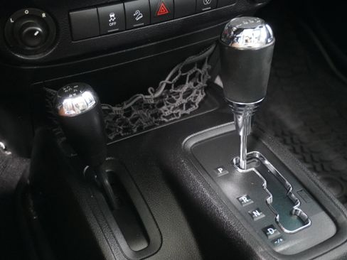 Used 2014 Jeep Wrangler Unlimited Sahara w/ Max Tow Package image 20