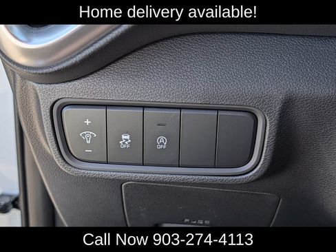Used 2025 Kia Soul LX w/ LX Technology Package FWD image 23