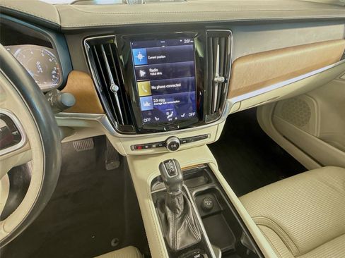 Used 2017 Volvo S90 T6 Inscription w/ Vision Package image 15