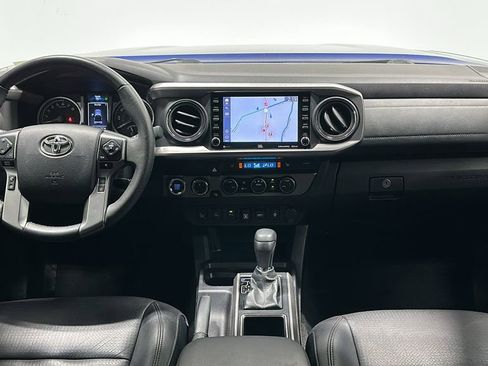 Used 2023 Toyota Tacoma Limited image 10