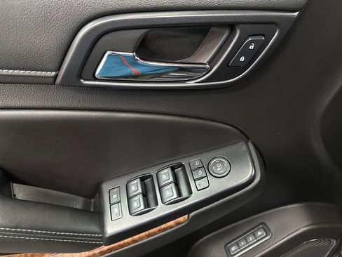 Used 2018 Chevrolet Tahoe Premier image 19