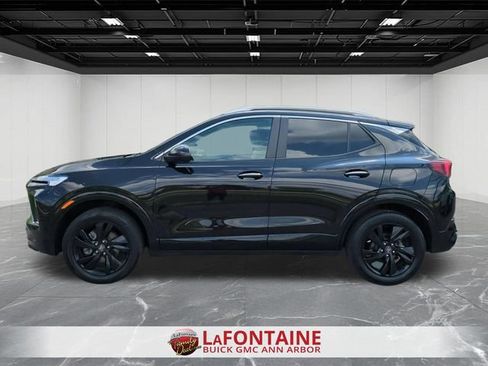 Used 2024 Buick Encore GX Sport Touring w/ Advanced Technology Package AWD/4WD image 5