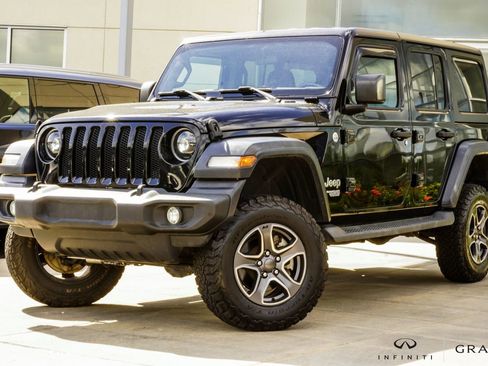 Used 2018 Jeep Wrangler Unlimited Sport S AWD/4WD image 1