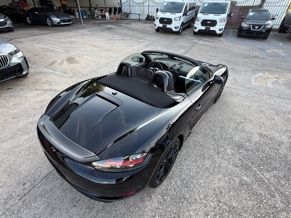 Used 2018 Porsche 718 Boxster RWD image 29