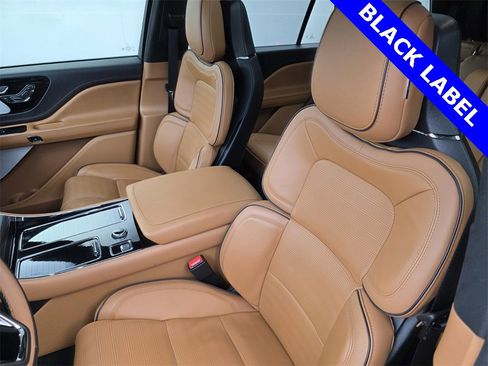 Used 2025 Lincoln Aviator Black Label w/ Jet Appearance Package image 11