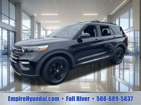 Used 2020 Ford Explorer XLT w/ Equipment Group 202A AWD/4WD image 1