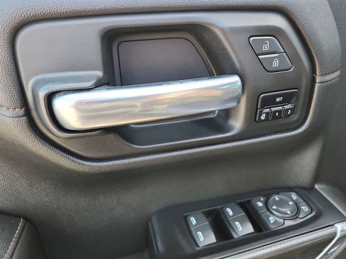 Certified 2020 GMC Sierra 1500 AT4 w/ AT4 Premium Package AWD/4WD image 24