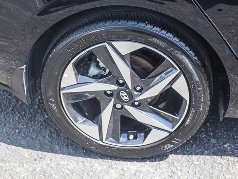 Certified 2023 Hyundai Elantra SEL w/ Convenience Package image 11