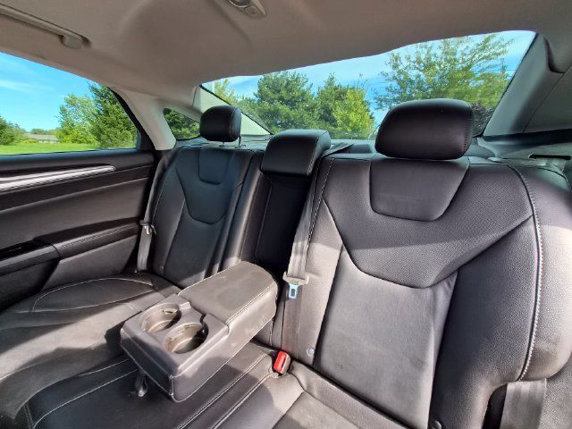 Used 2013 Ford Fusion Titanium w/ Titanium Driver Assist Pkg FWD image 30