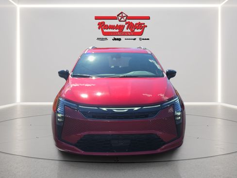 New 2027 Chrysler Pacifica Select FWD image 8
