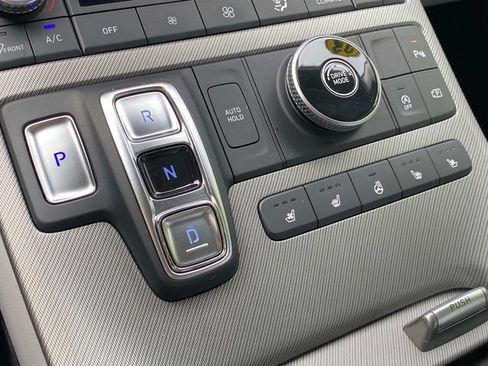 Used 2023 Hyundai Palisade SEL w/ Premium Package FWD image 29