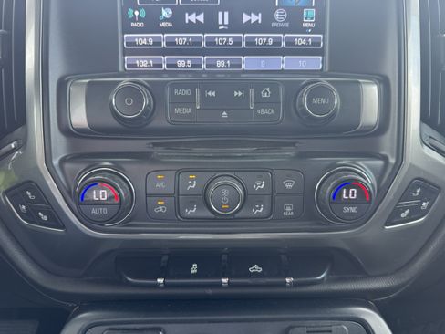 Used 2018 Chevrolet Silverado 1500 LTZ w/ Texas Edition AWD/4WD image 13