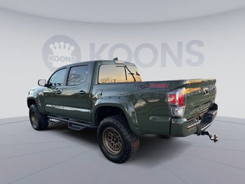 Used 2022 Toyota Tacoma TRD Sport image 4