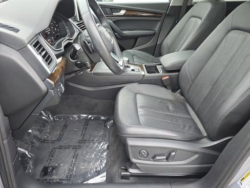 Used 2019 Audi Q5 2.0T Premium Plus w/ Premium Plus Package image 27