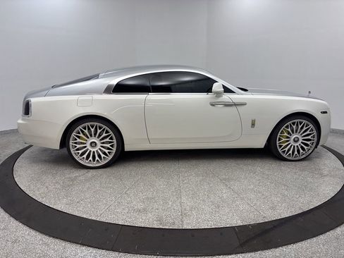 Used 2016 Rolls-Royce Wraith image 16