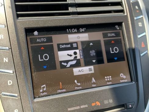 Used 2018 Lincoln MKC Select w/ Select Plus Package FWD image 21