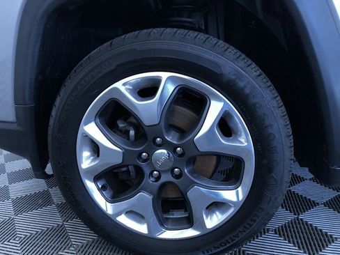 Used 2018 Jeep Compass Limited image 17