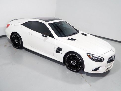 Used 2017 Mercedes-Benz SL 550 image 20