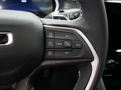 Certified 2025 Jeep Grand Cherokee L Limited w/ Luxury Tech Group II image 43