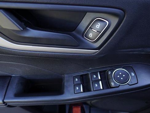 Used 2022 Ford Escape SE w/ Convenience Package image 14