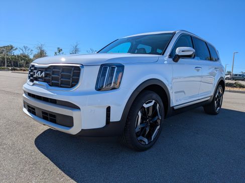 New 2025 Kia Telluride S image 9