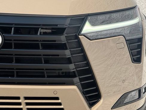 Used 2026 Lexus GX 550 AWD/4WD image 12
