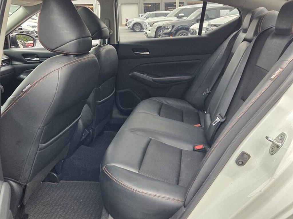 Used 2021 Nissan Altima 2.5 SR w/ SR Premium Package FWD image 7
