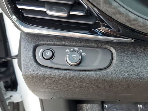 New 2026 Buick Envista Sport Touring w/ Convenience I Package FWD image 29