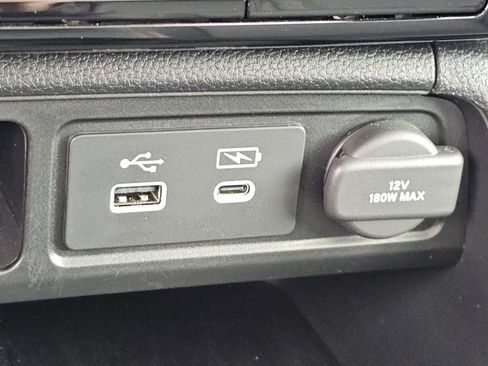 Certified 2025 Honda Pilot TrailSport image 17